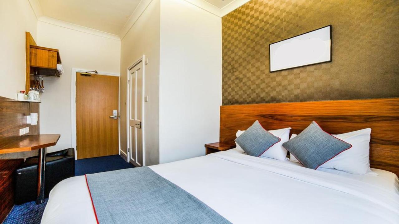 Standard Double Room,1274154757:JPEG