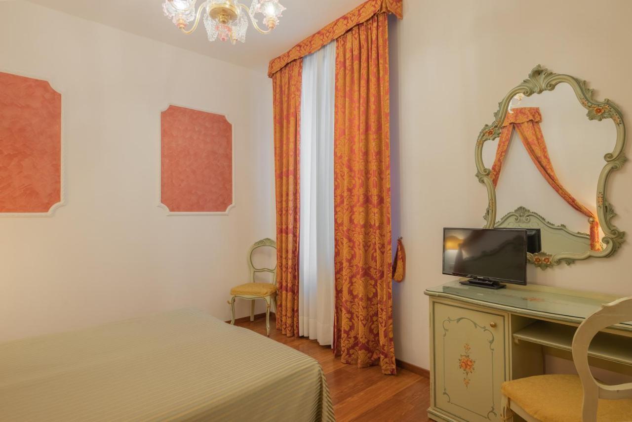 Standard Double Room,1305451114:JPEG