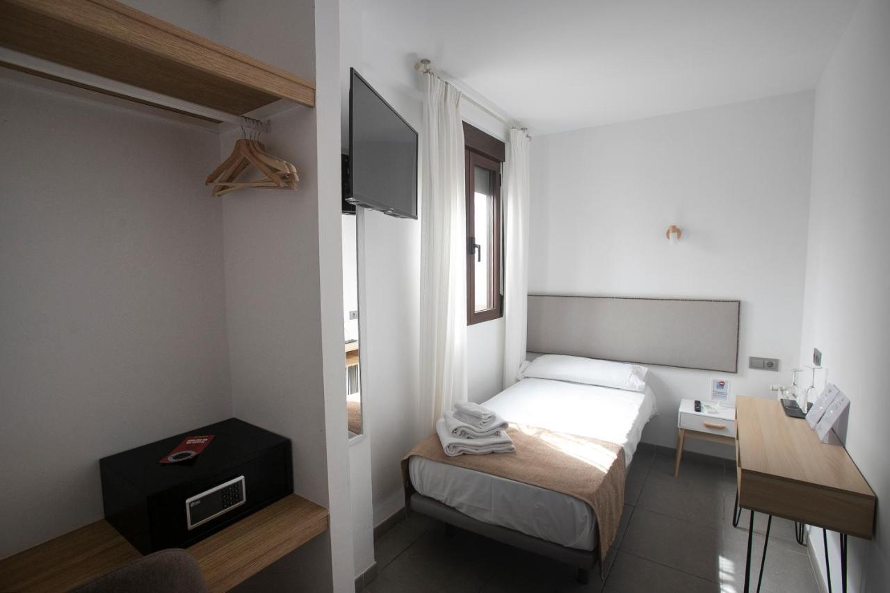 Single Room,1381594520:JPEG