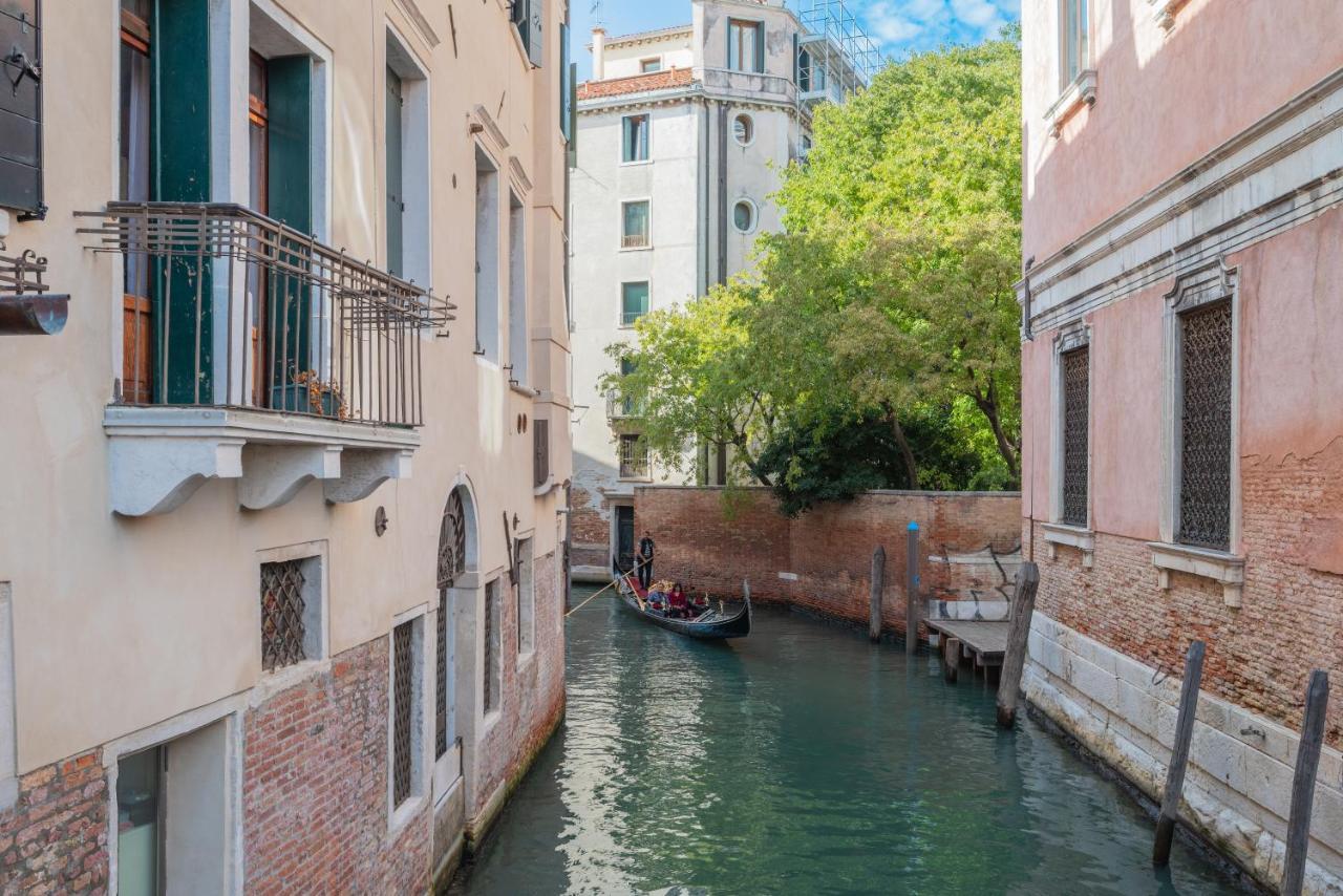Economy Double Room Canal View