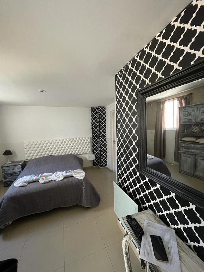 Family Room,1307486344:JPEG