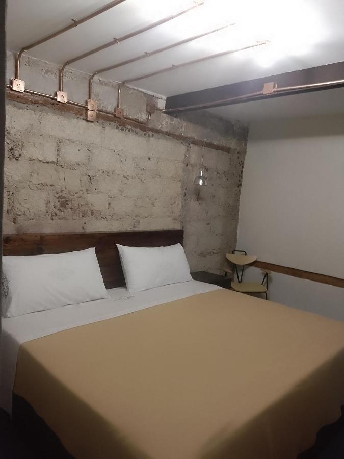 Deluxe Room,1305713455:JPEG