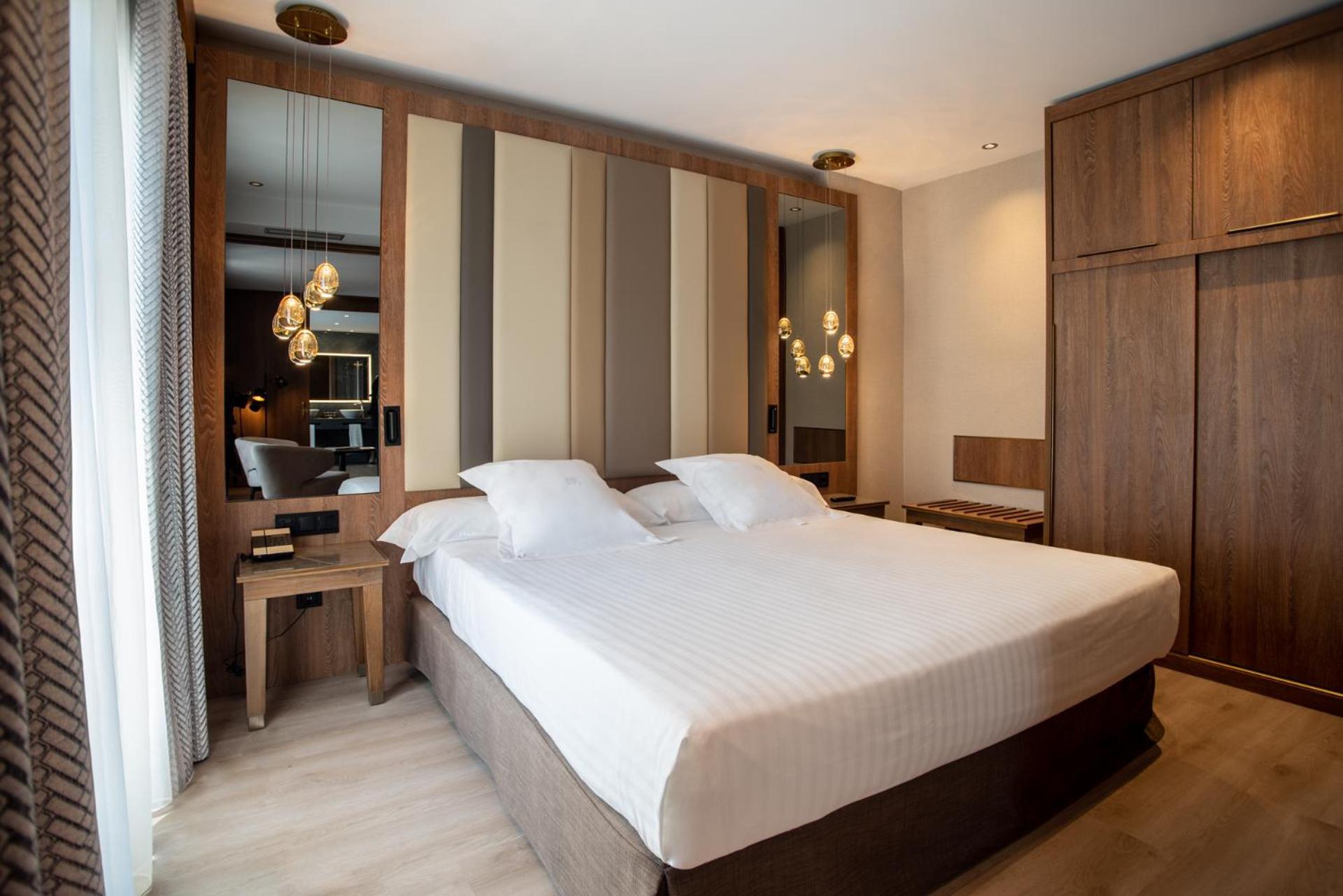Junior Suite,1709794036:JPEG