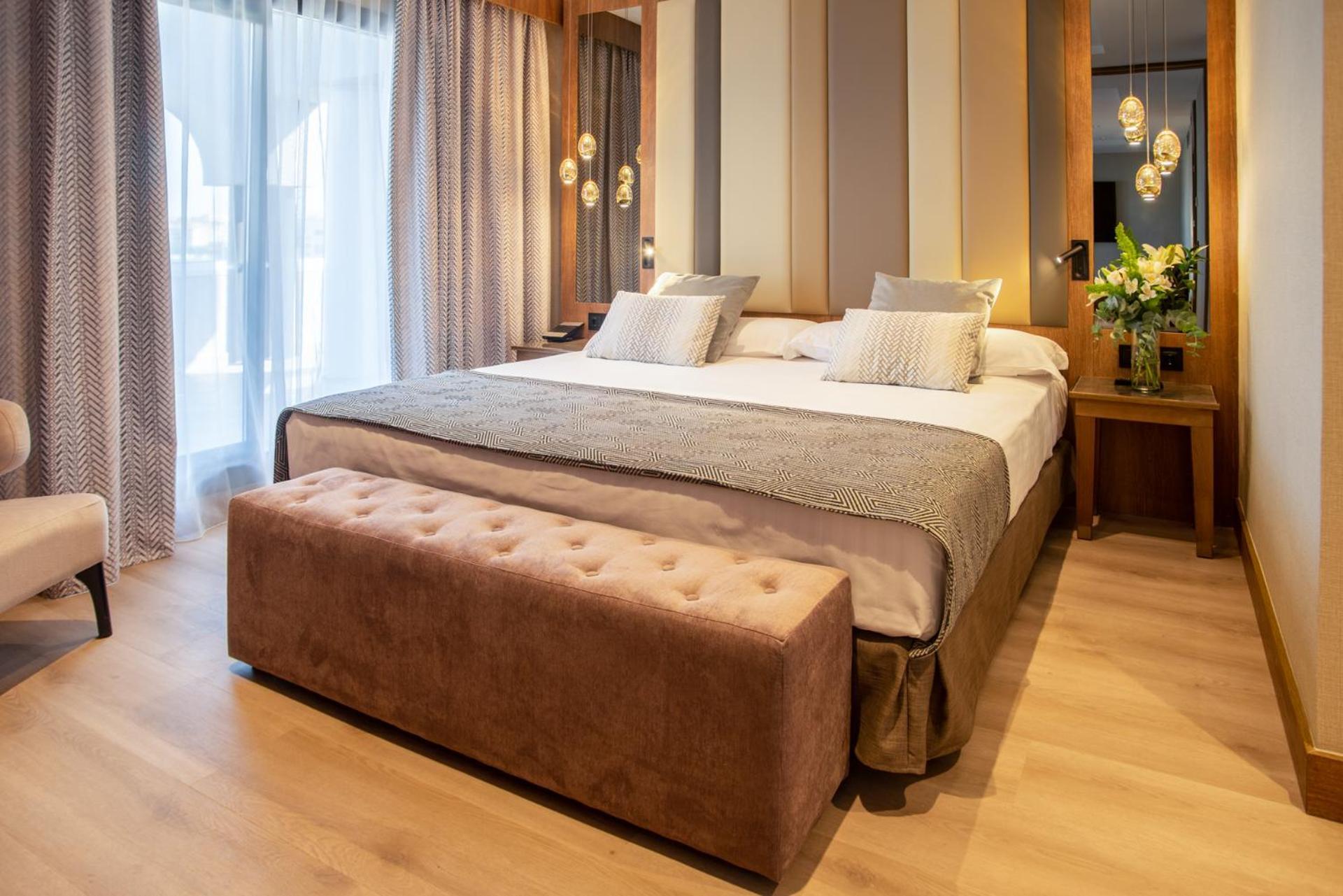 Junior Suite,1479485486:JPEG