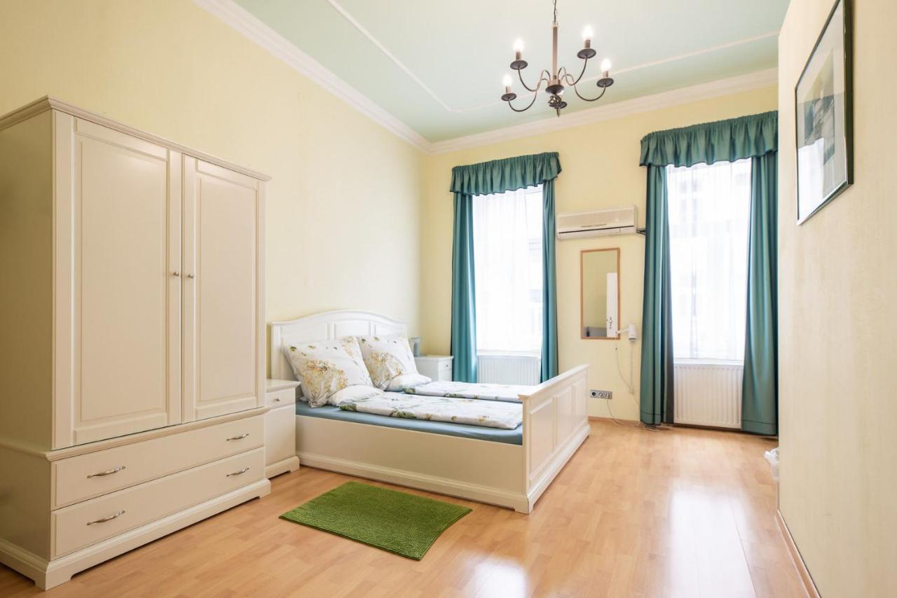 Double Room,1310126200:JPEG