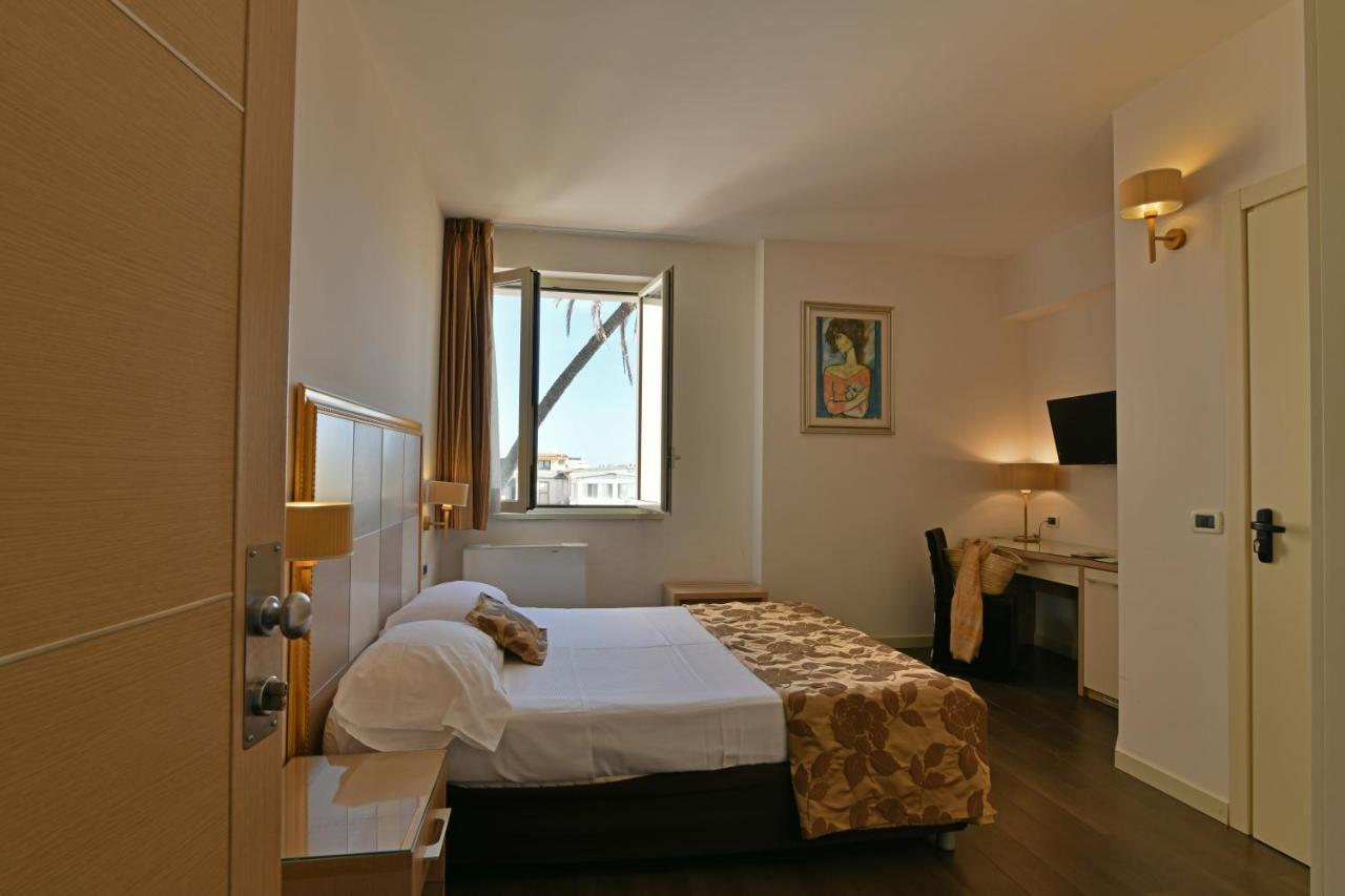 Double Room,1588555655:JPEG