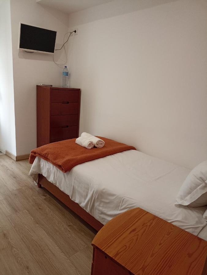 Single Room Shared Shower Toilet,1310694271:JPEG