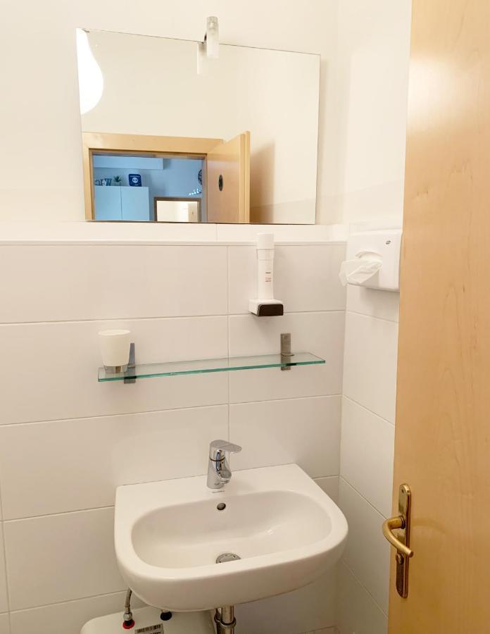 Double Room,1311239431:JPEG