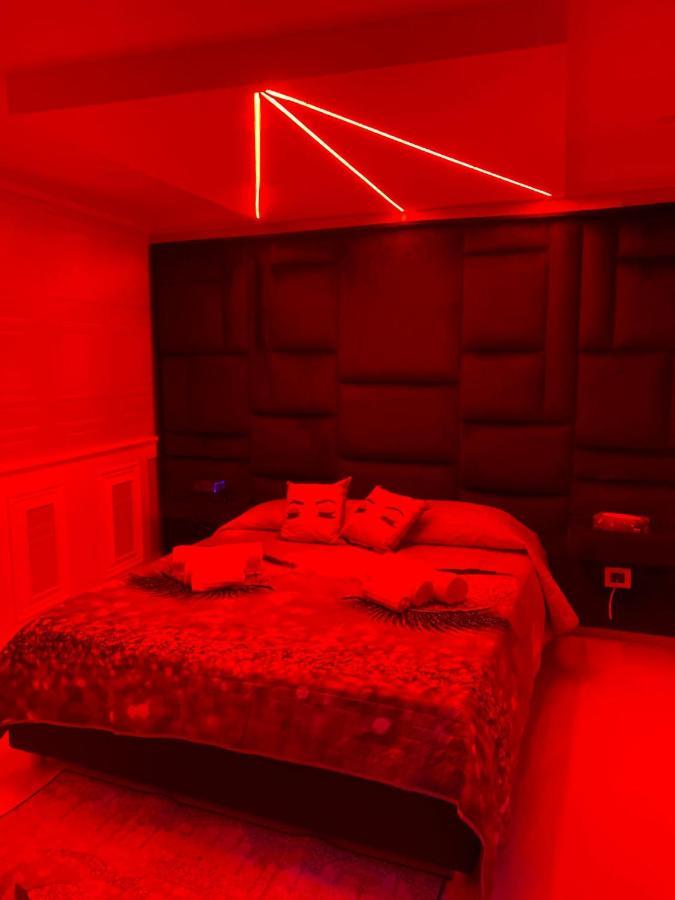 Deluxe Room,1315351369:JPEG