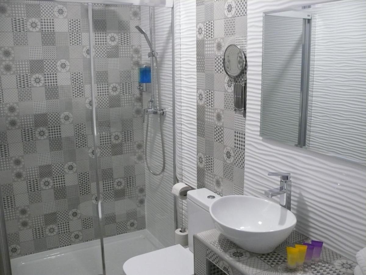 Double Room Private Bathroom,1324430119:JPEG