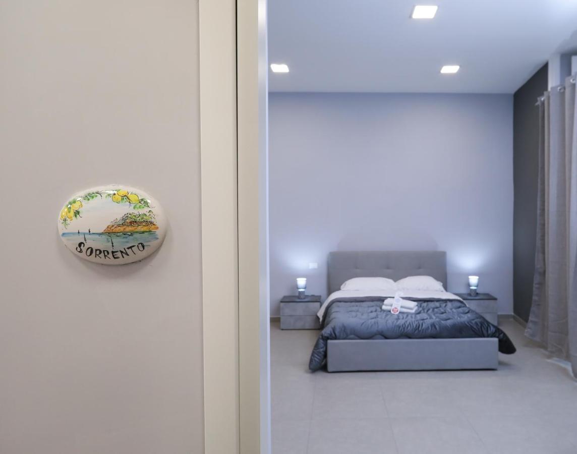 Large Double Room,1317837421:JPEG
