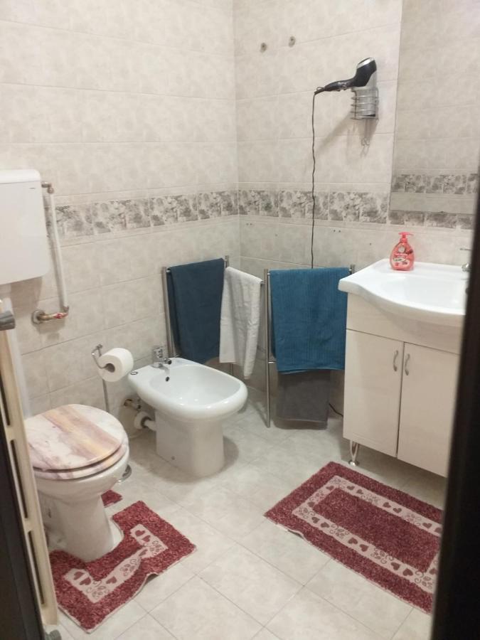 Triple Room Private External Bathroom,1314949162:JPEG