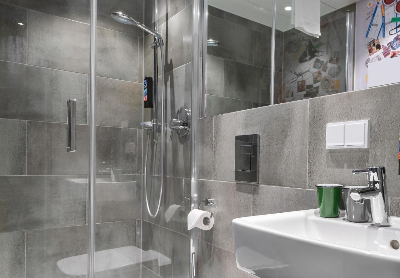 Standard Room,1604798997:JPEG