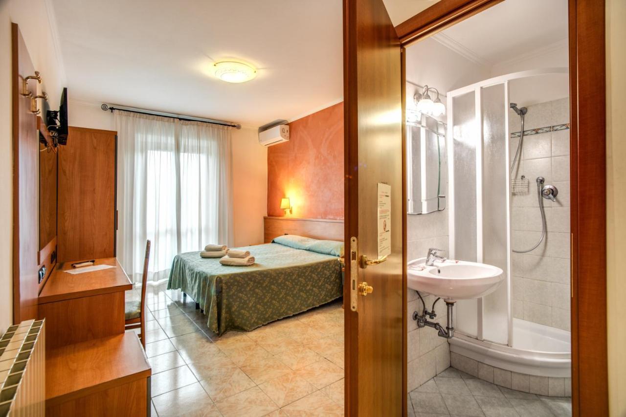 Double or Twin Room,1316589727:JPEG