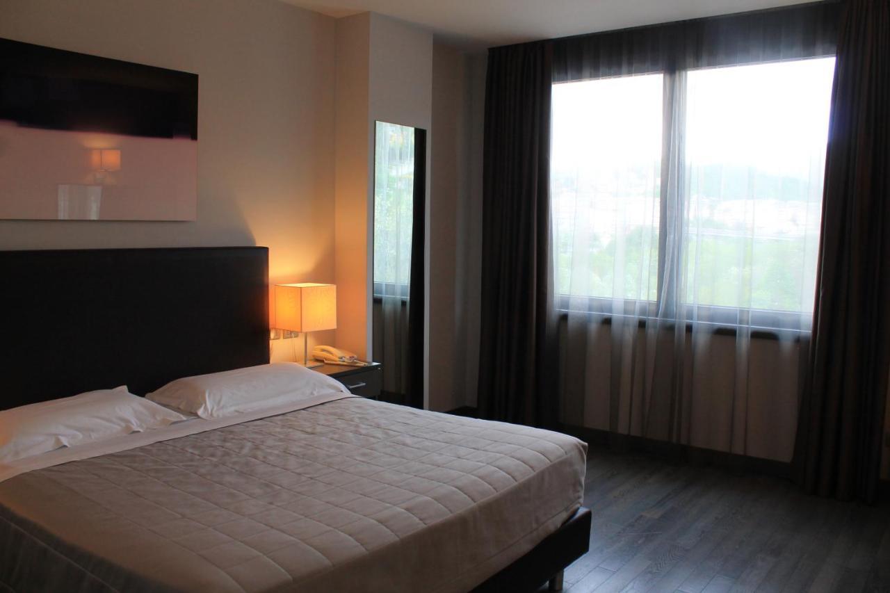 Deluxe Single Room,1318204834:JPEG