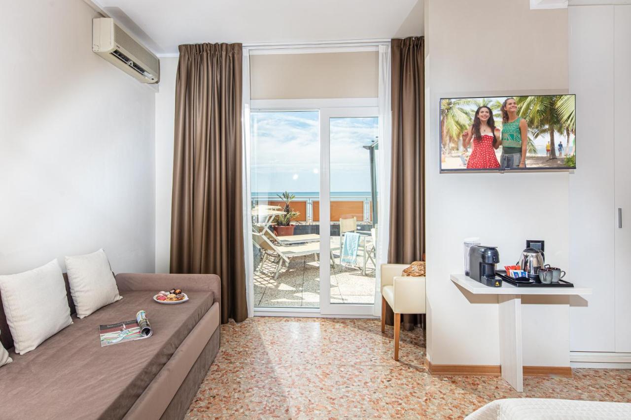 Quadruple Room Terrace