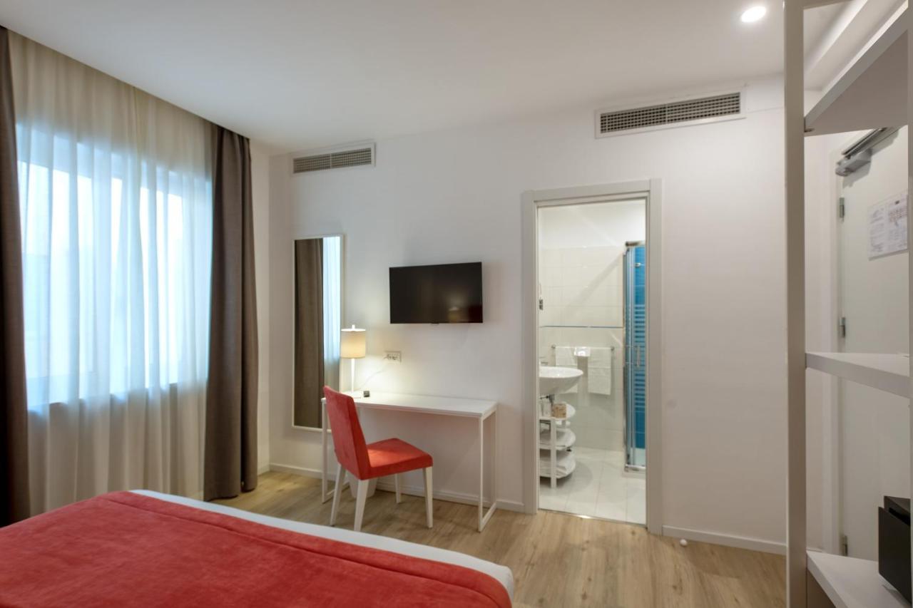Classic Double or Twin Room,1318811410:JPEG