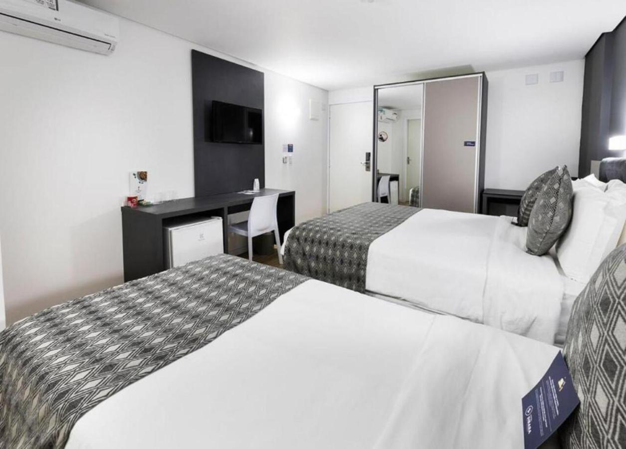 Acomodação Superior com Cama de Casal e 1 de Solteiro