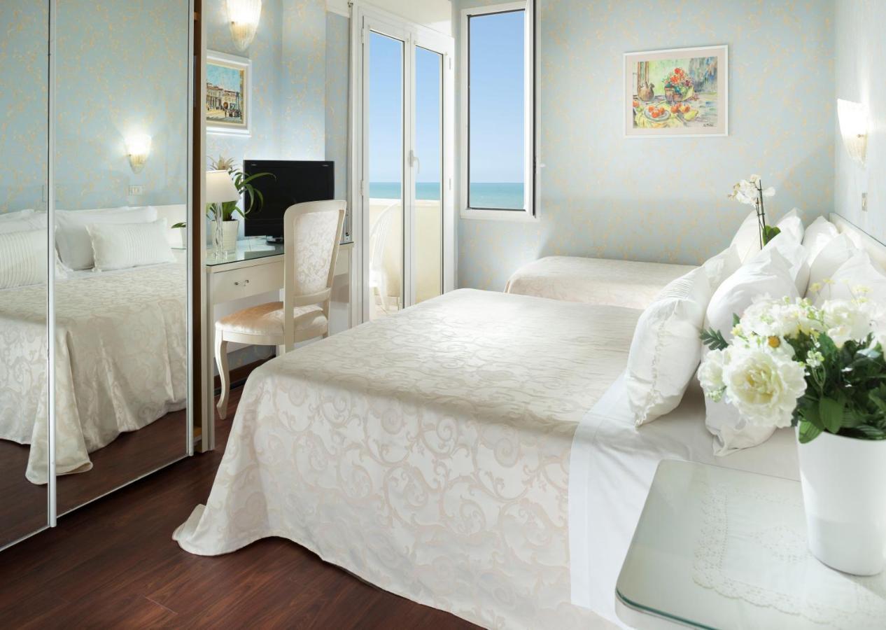 Superior Double Room Balcony Sea View