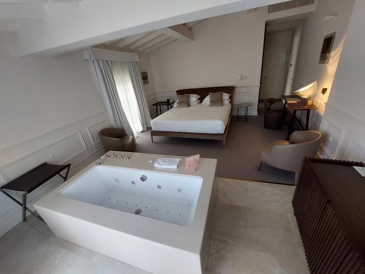 Suite Junior con bañera de hidromasaje