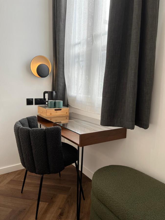 Family Room,1324166887:JPEG