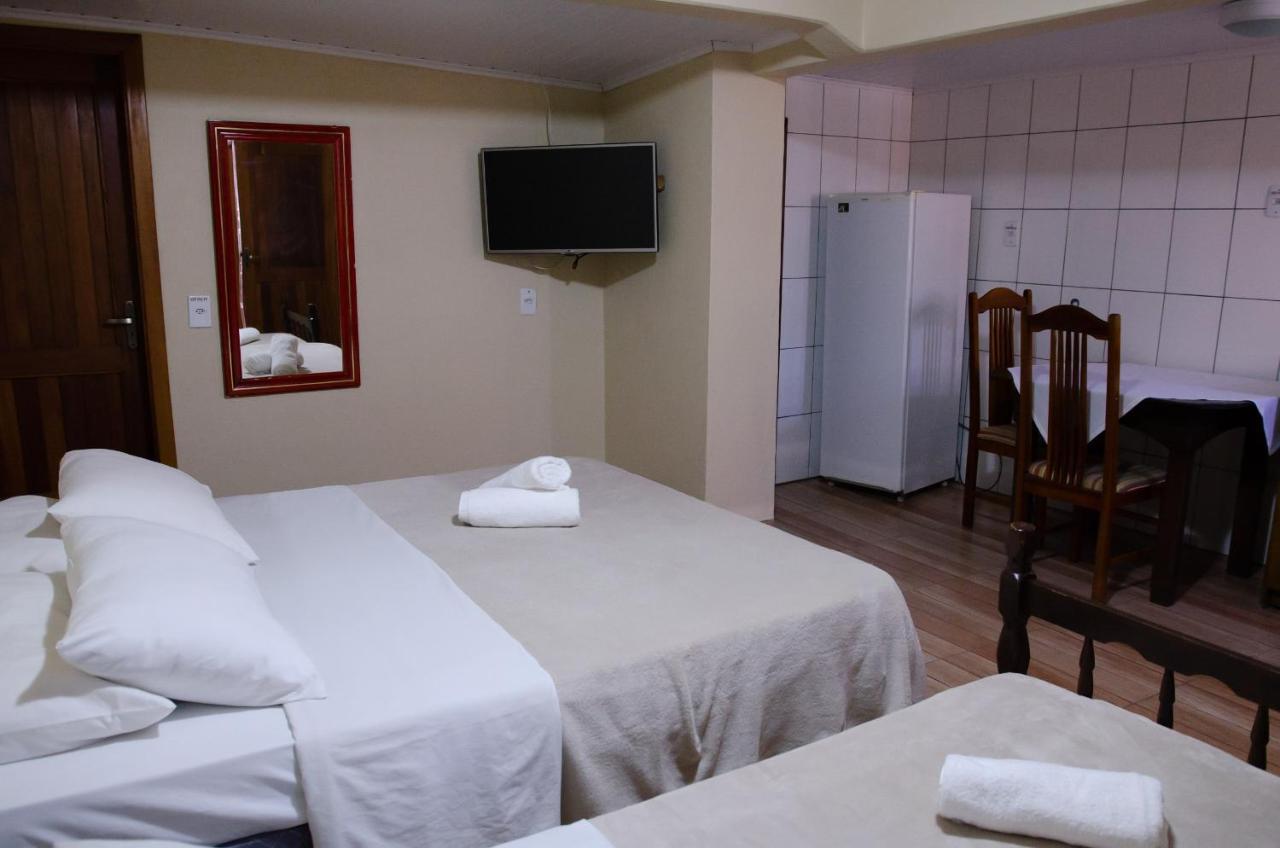 Quarto Triplo com Cozinha