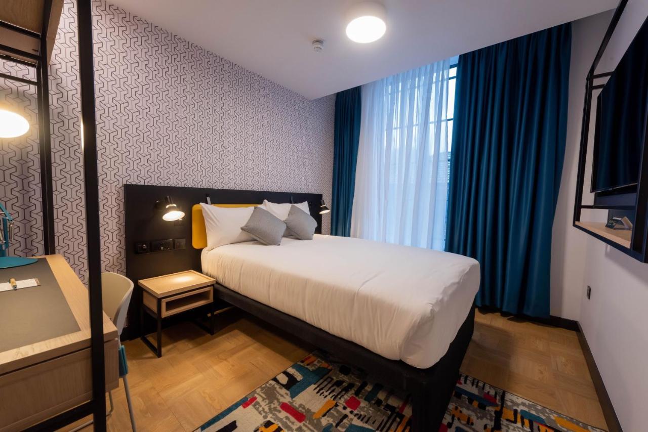 Standard Double Room,1324227397:JPEG