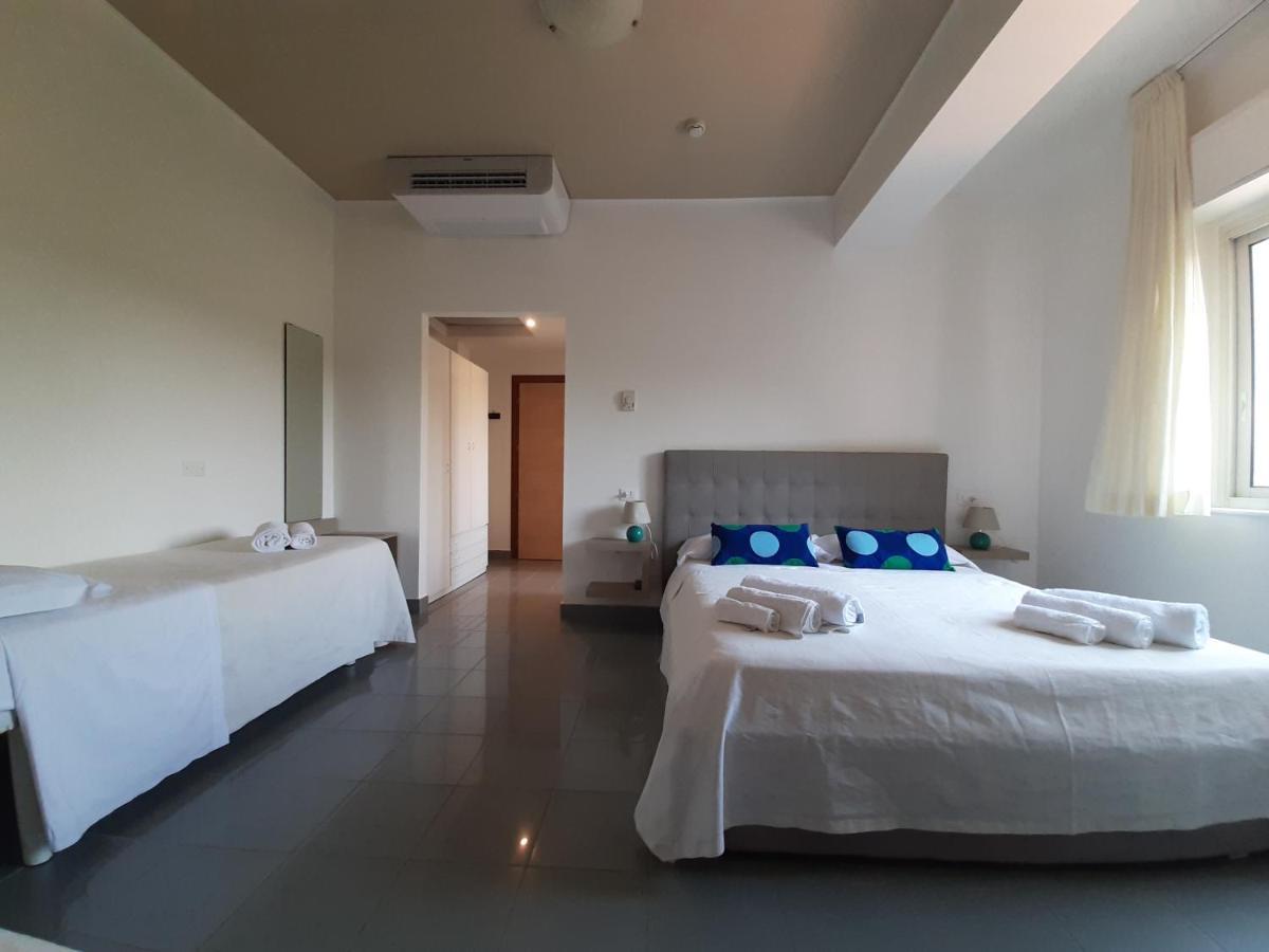 Standard Family Room,1039598611:JPEG