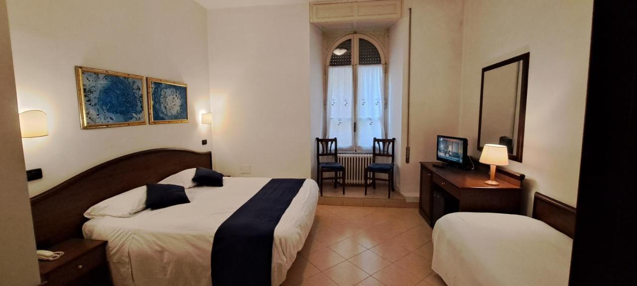 Triple Room,1325089750:JPEG