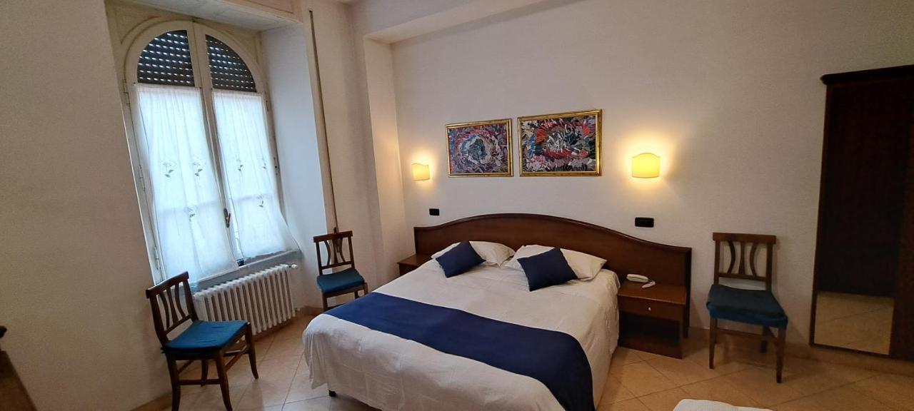 Double Room,1328213138:JPEG