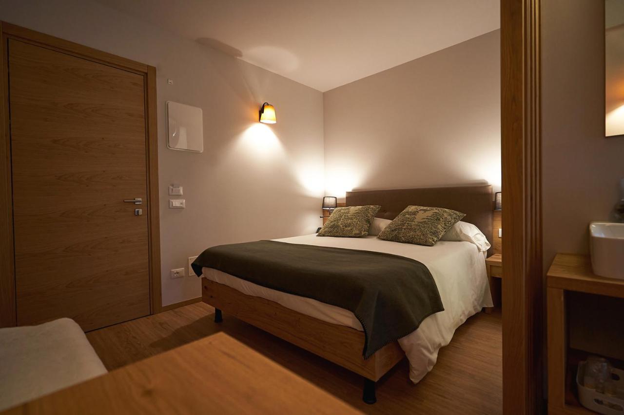 Superior Double Room,1333149617:JPEG