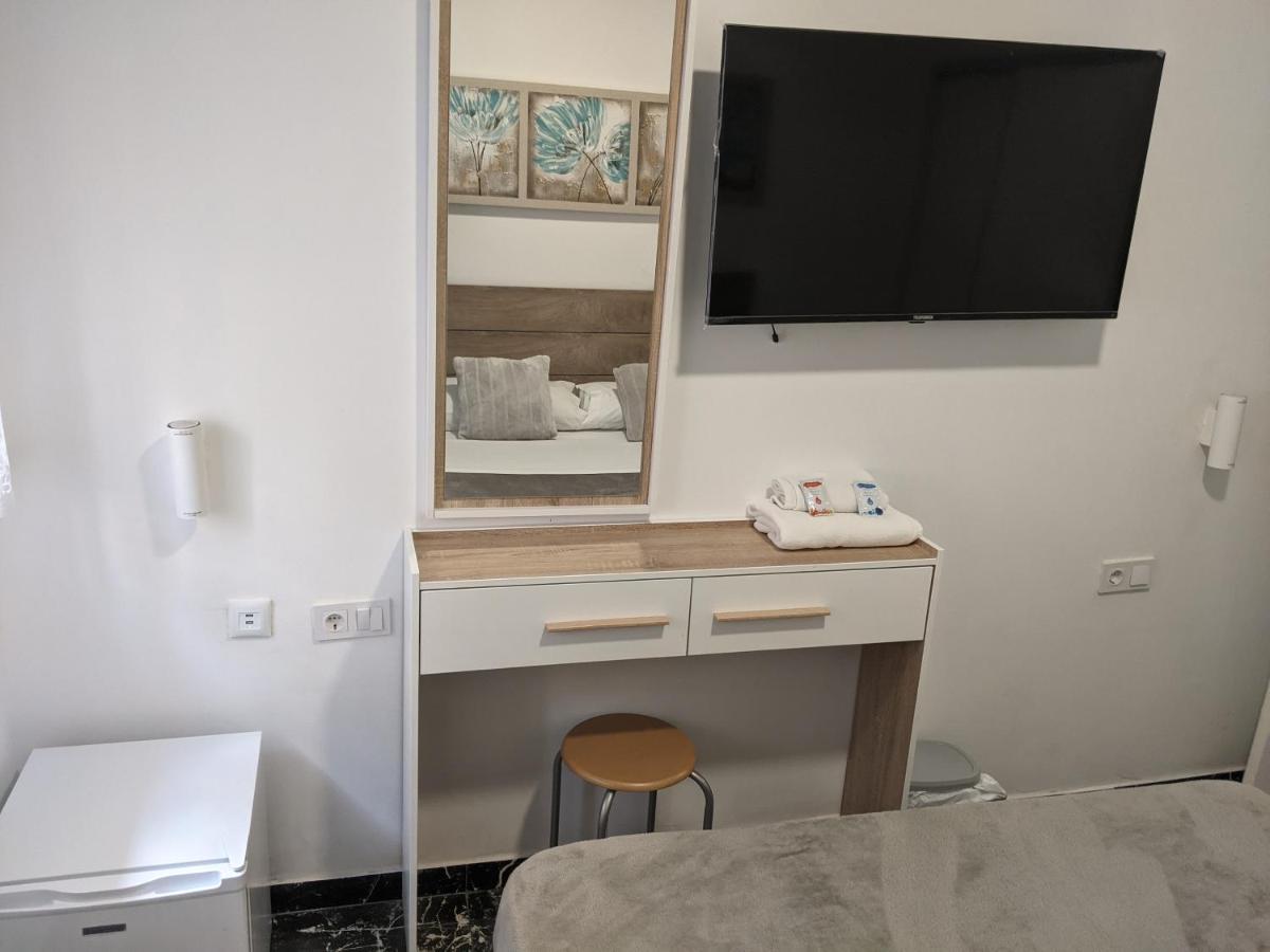 Double Room,1332065636:JPEG