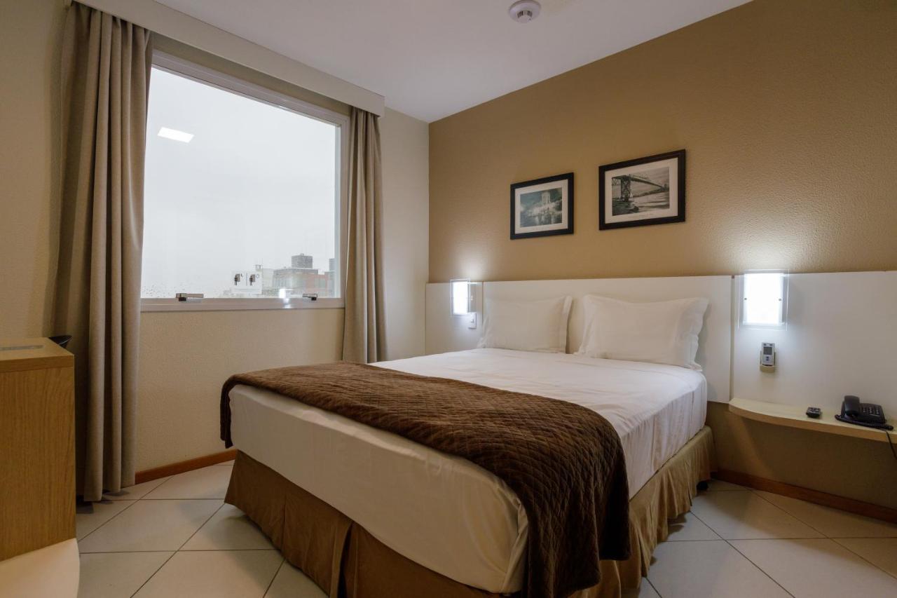 Quarto Duplo Standard