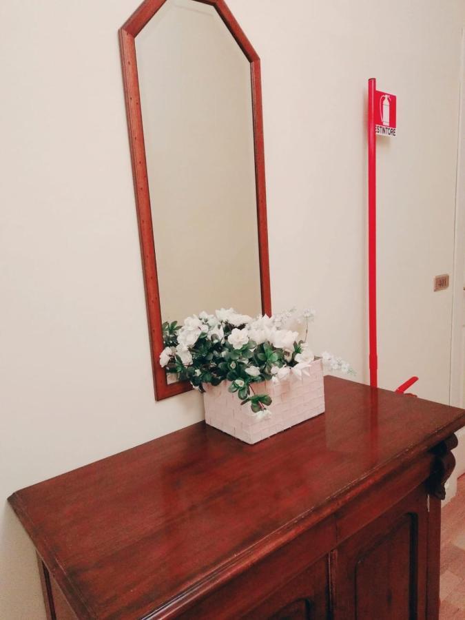 Double Room,1333621718:JPEG