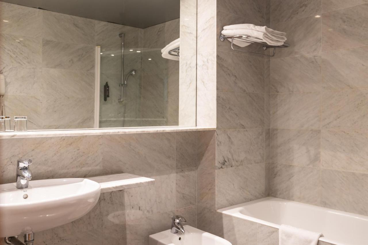 Double or Twin Room,1333694726:JPEG