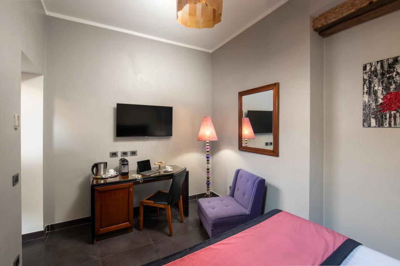 Double Room,1333691402:JPEG
