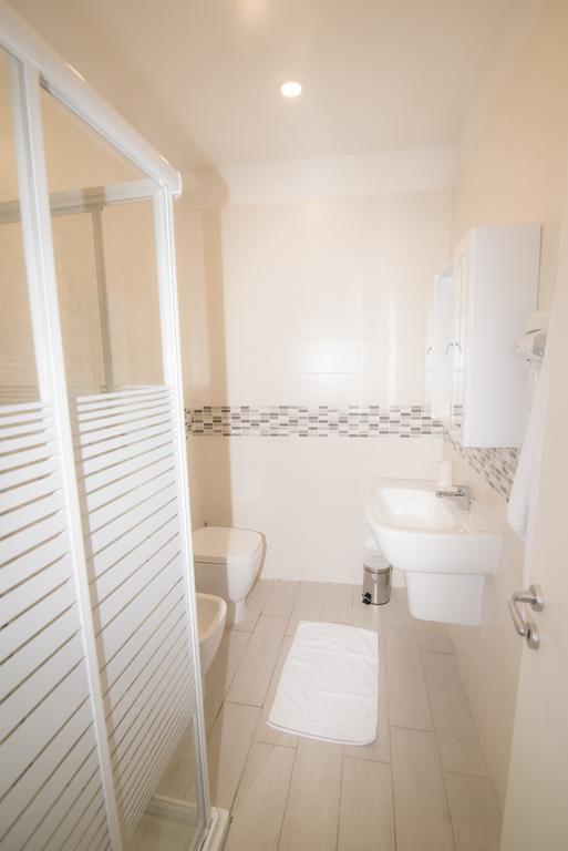 Double Room Private Bathroom,133417221:JPEG