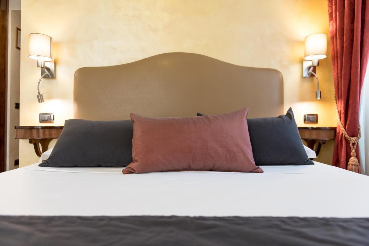 Standard Double Room,113064525:JPEG