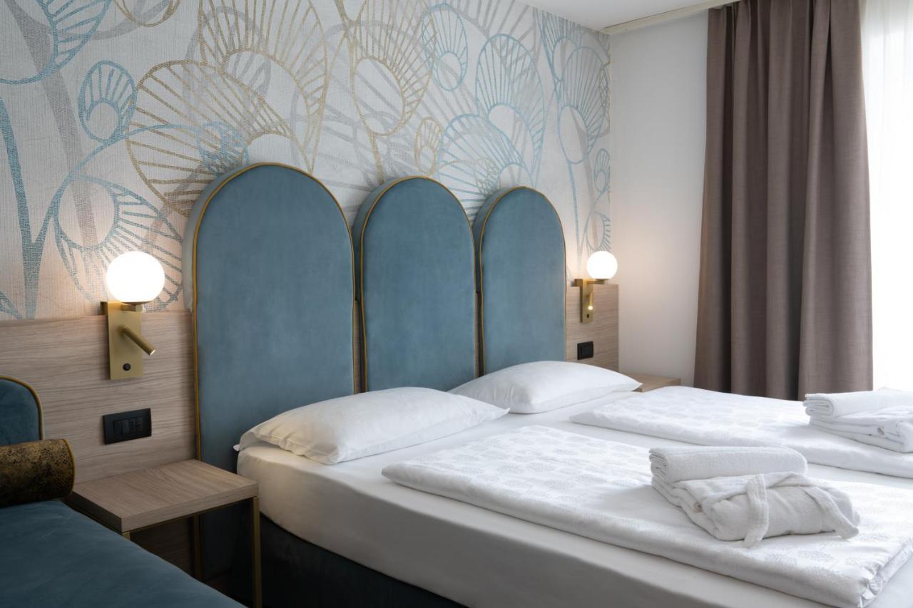 Double Room Balcony,1334539310:JPEG