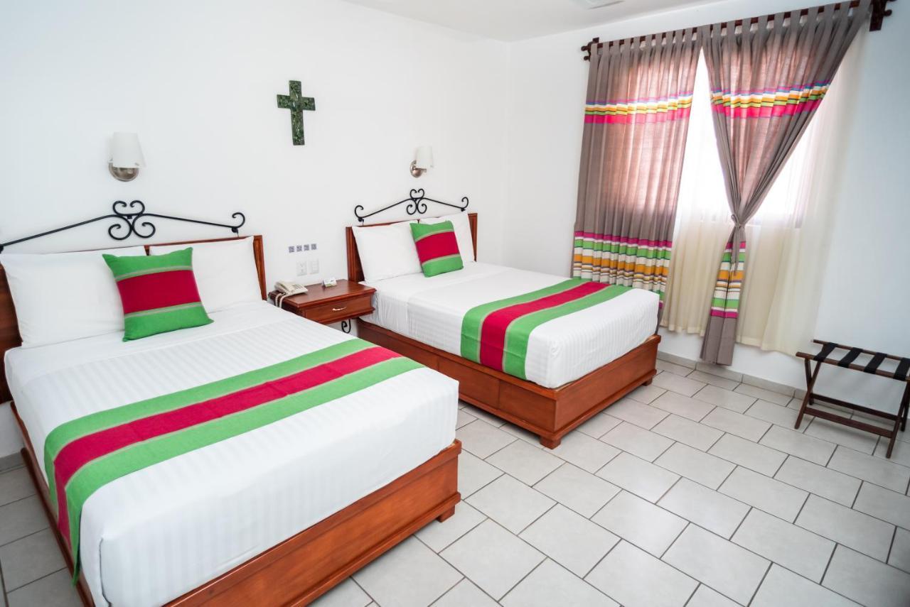 Double Room with Two Double Beds,1335393608:JPEG