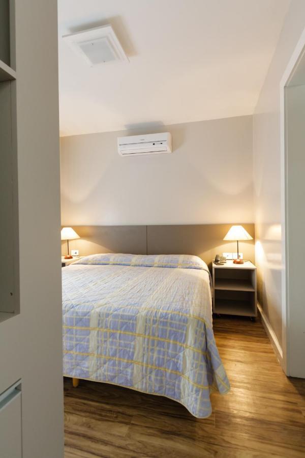 Standard Triple Room Sofa Bed,1337476952:JPEG
