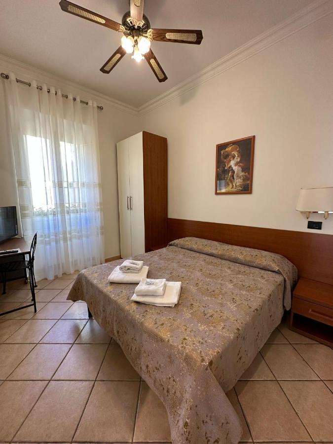 Double Room,1341565547:JPEG
