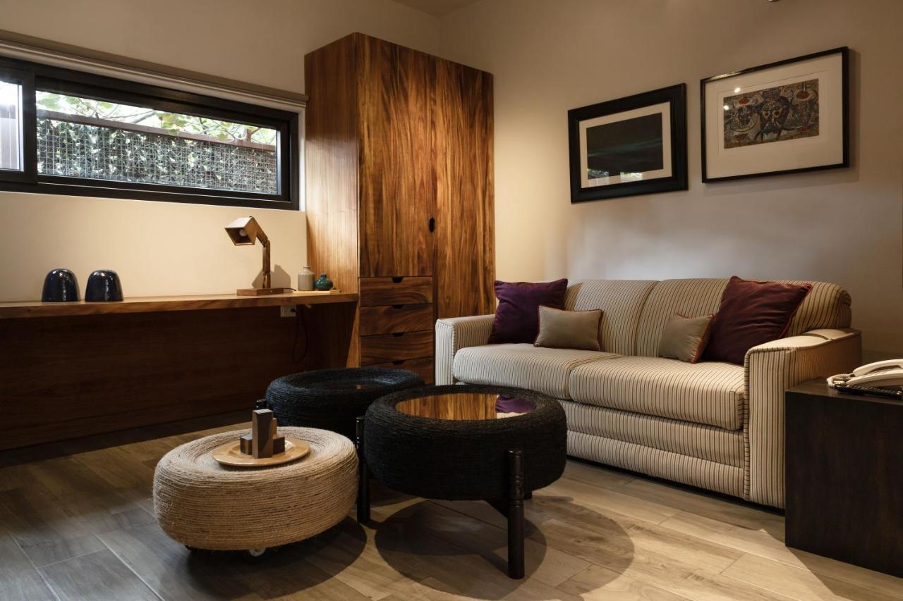 Standard Suite