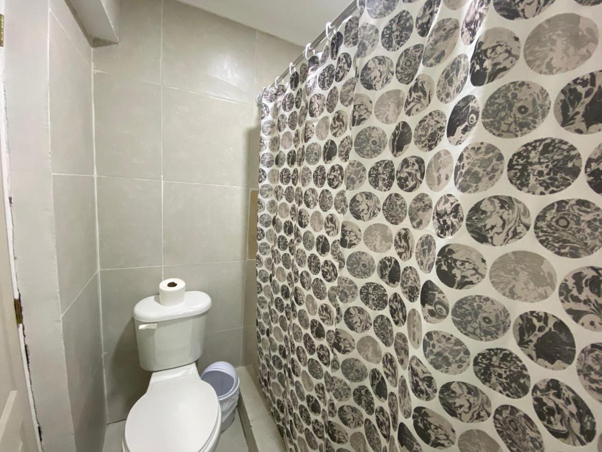 Single Room Private Bathroom