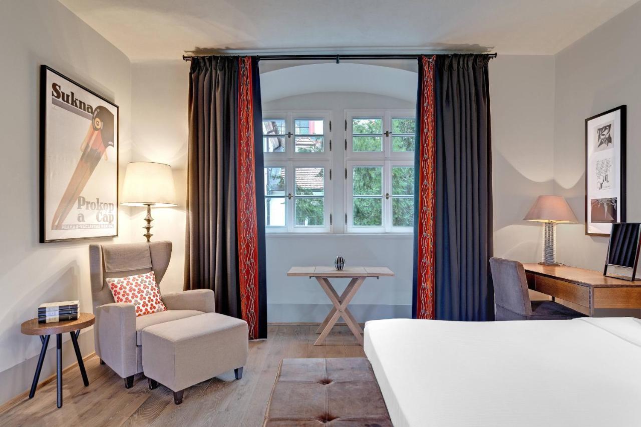 Premium Deluxe room, Guest room, 1 King, Prague Castle view,1350912721:JPEG