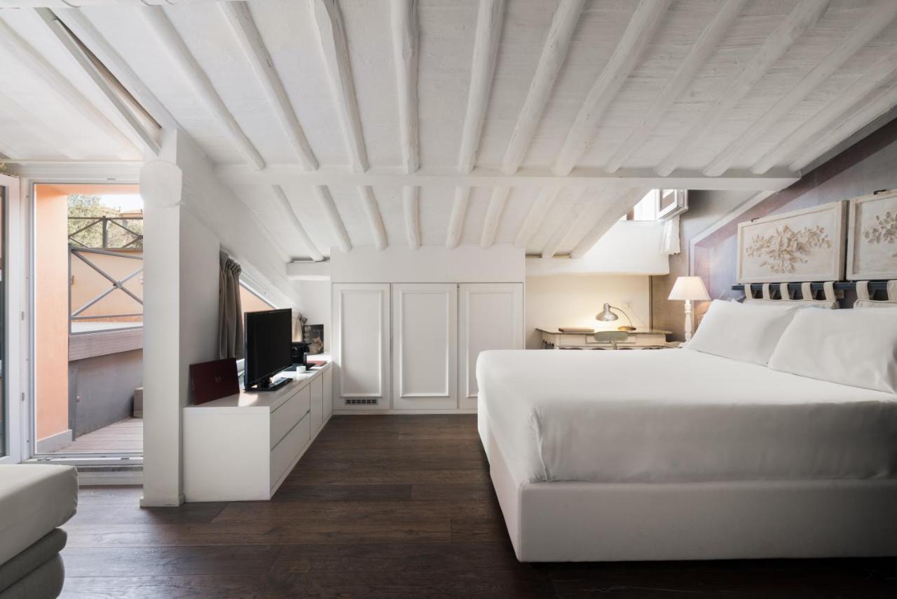 Suite Terrace,1351713484:JPEG