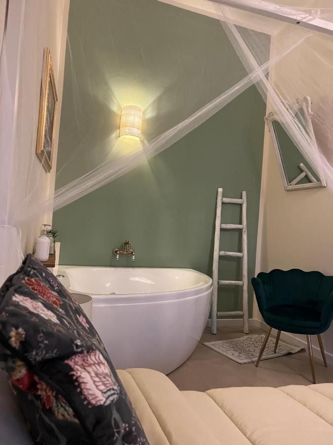 Double Room Spa Bath,1348276877:JPEG