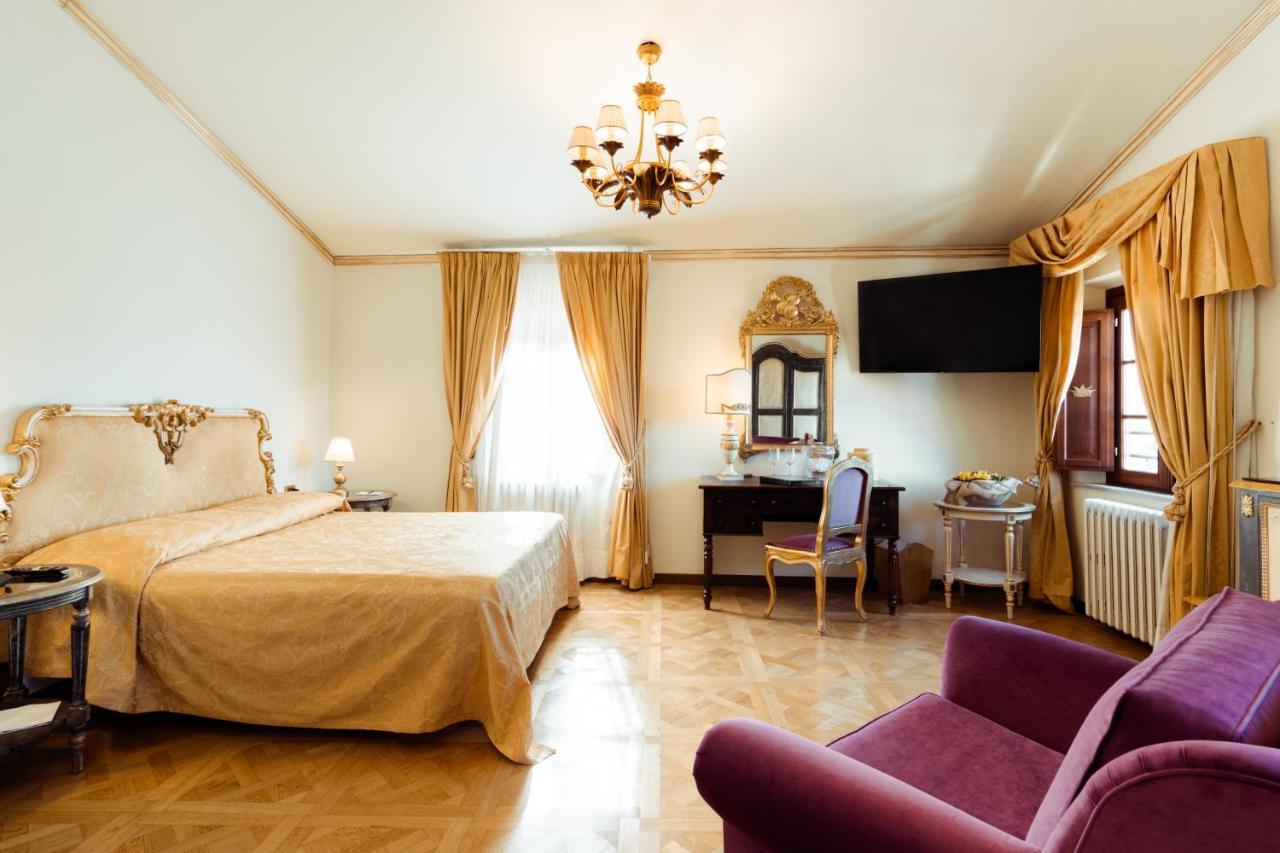 Junior Suite,1353019549:JPEG