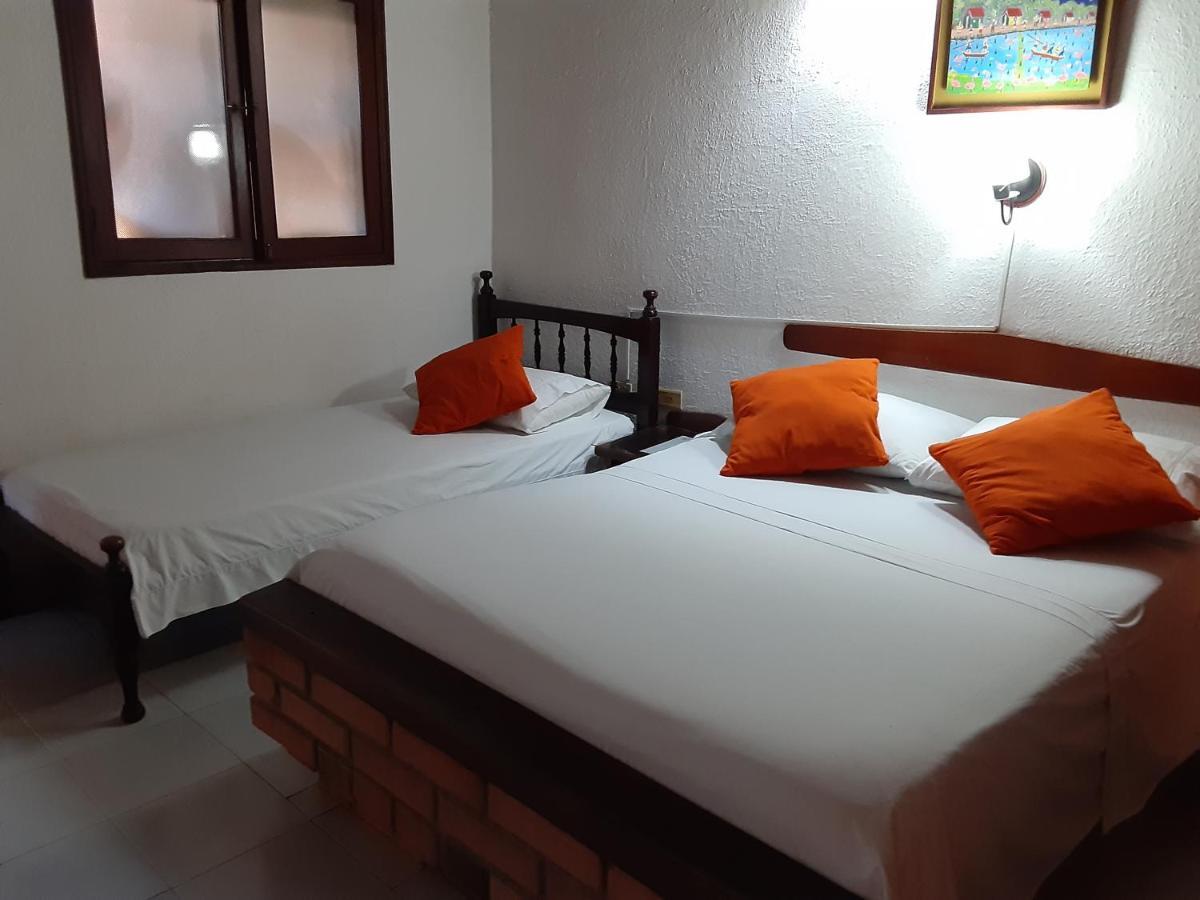 Twin Room,1347320282:JPEG