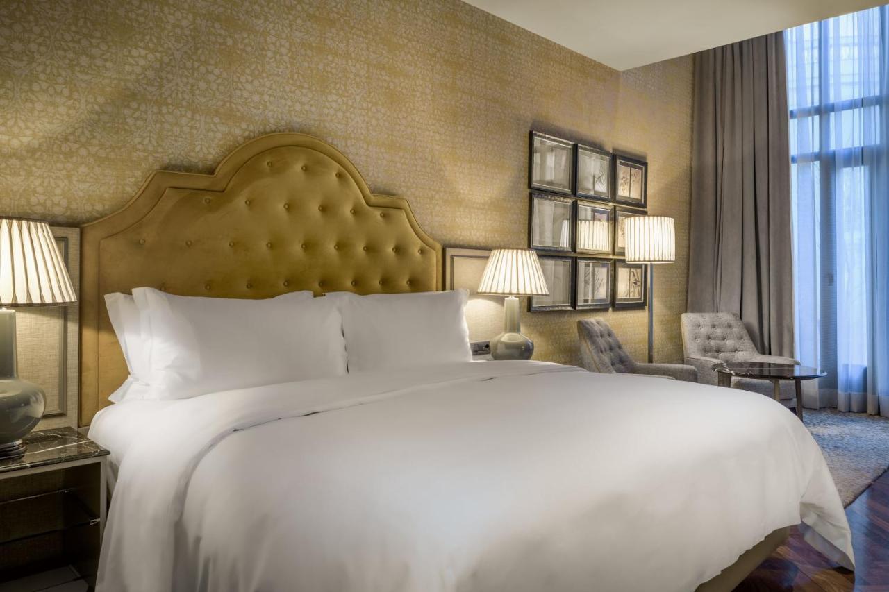 Premium Deluxe King or Twin Room,1350913699:JPEG